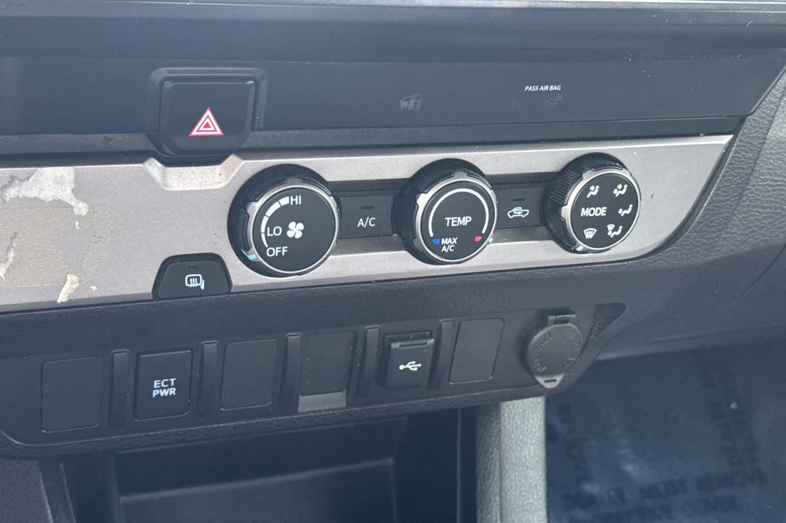 Thumbnail: 2020 Toyota Tacoma - 19