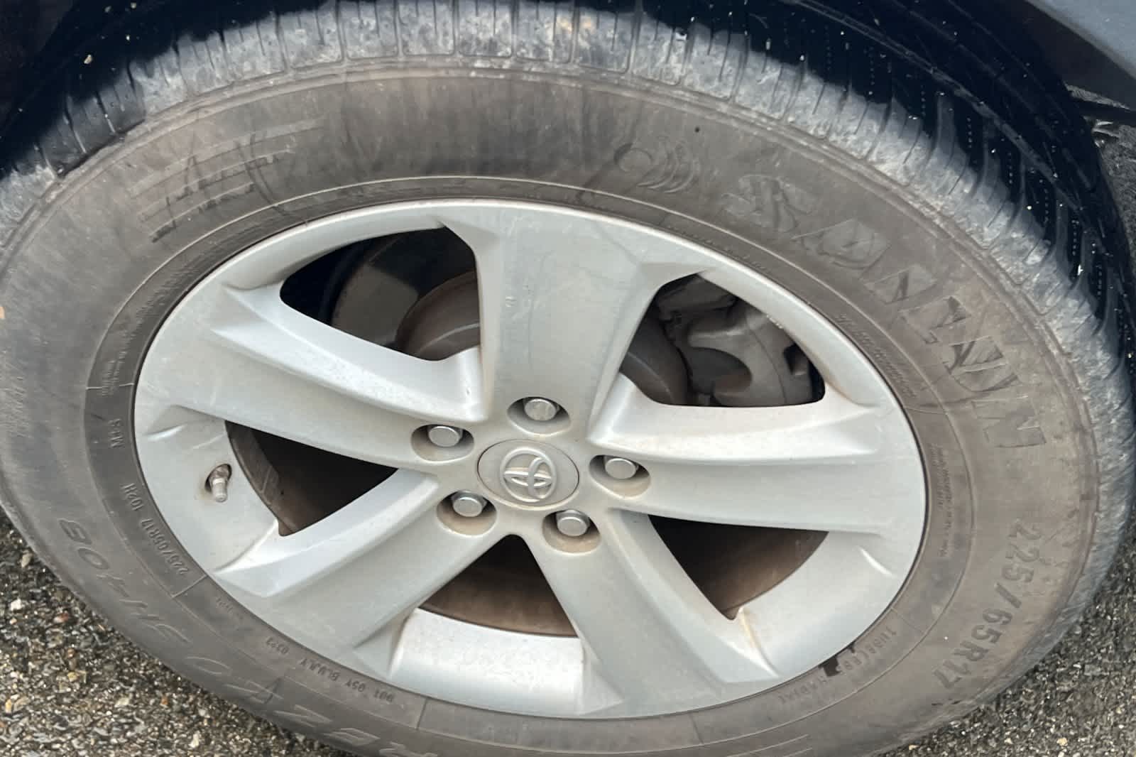 Thumbnail: 2014 Toyota RAV4 - 18