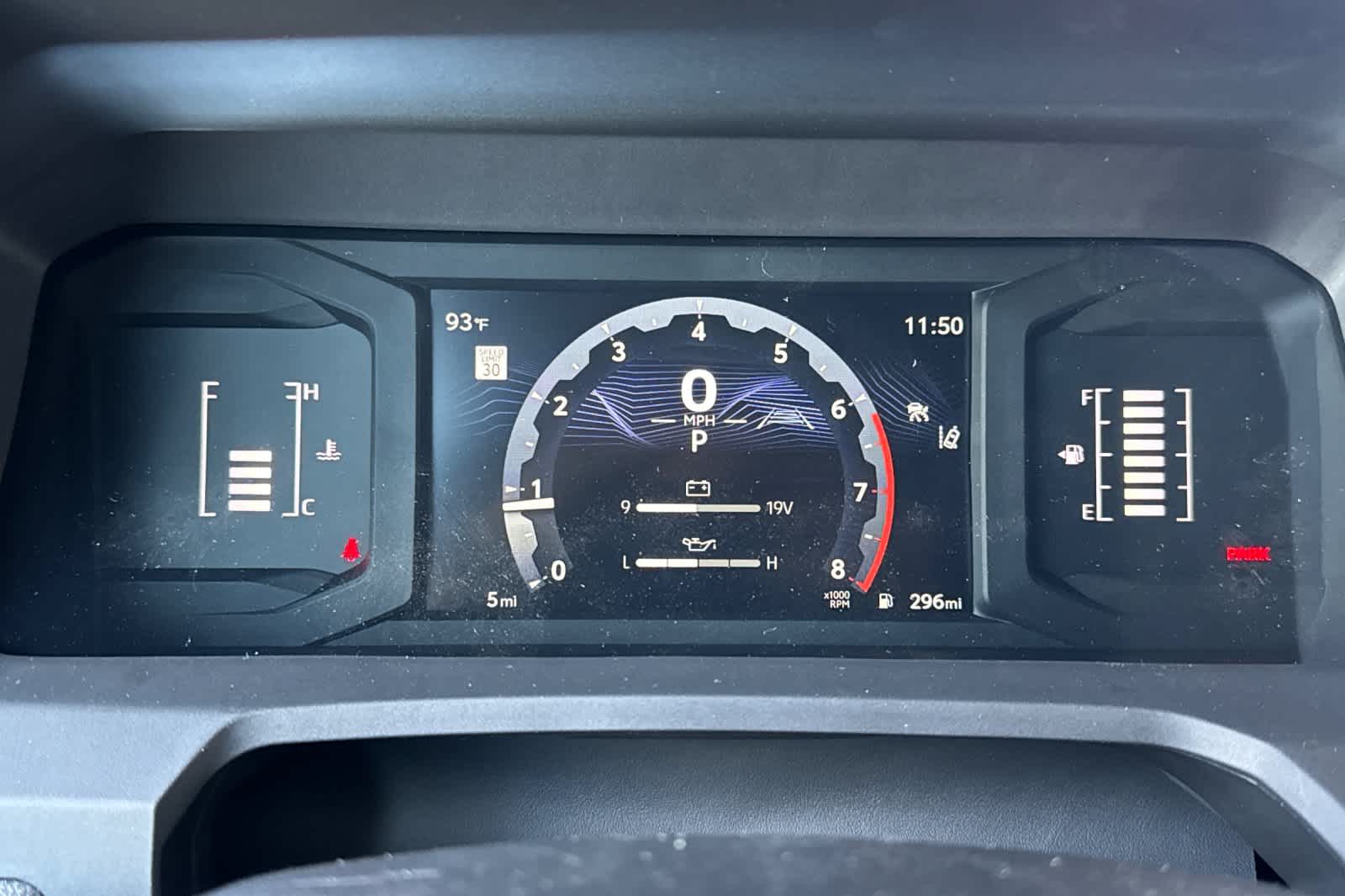 2025 Toyota Tacoma SR5 26