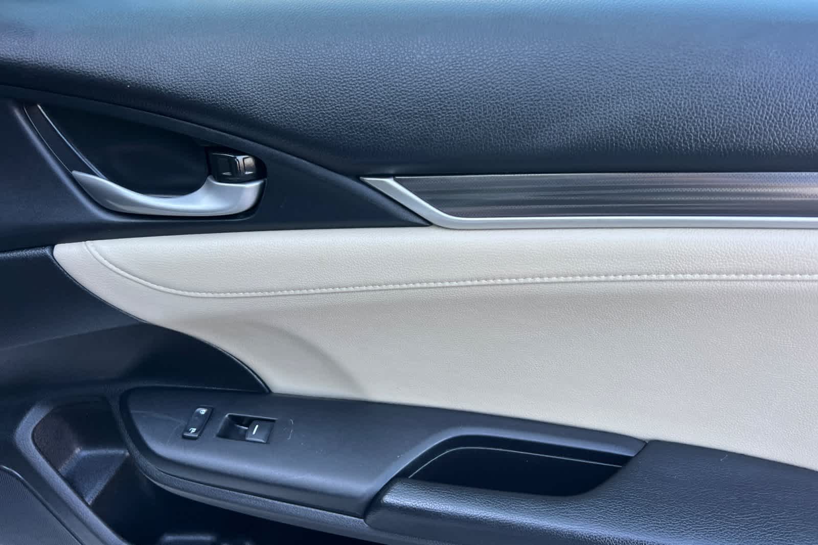 Thumbnail: 2020 Honda Civic - 17