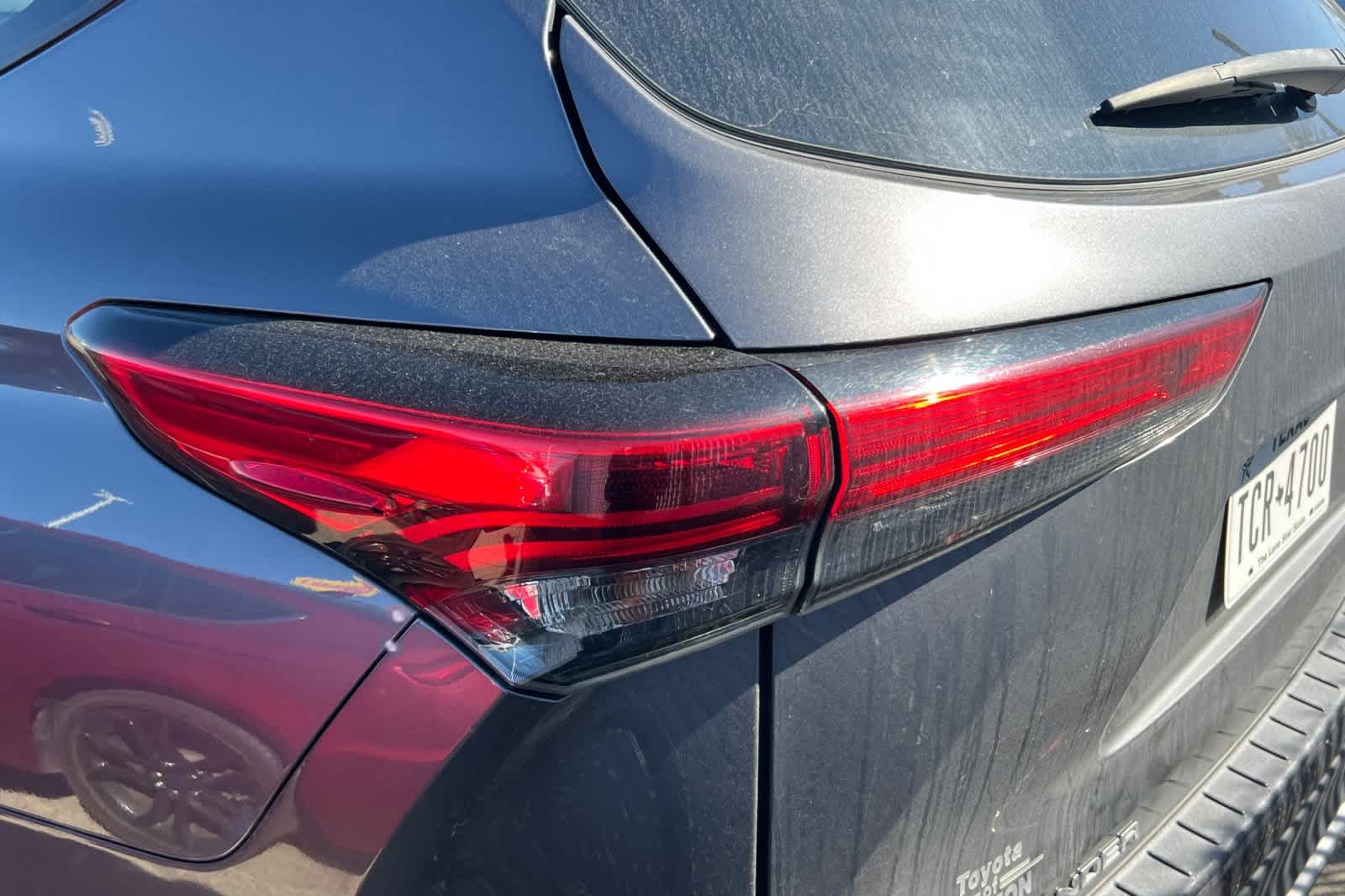 Thumbnail: 2023 Toyota Highlander - 15