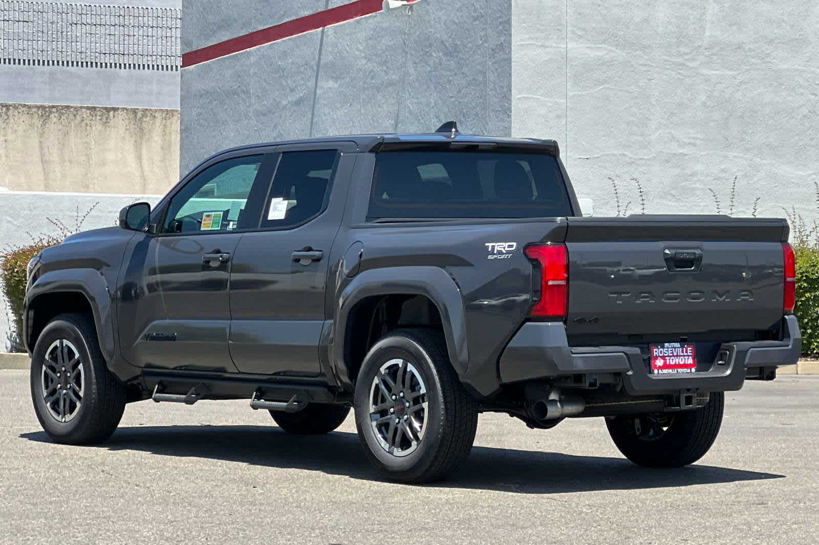 2025 Toyota Tacoma TRD Sport 6