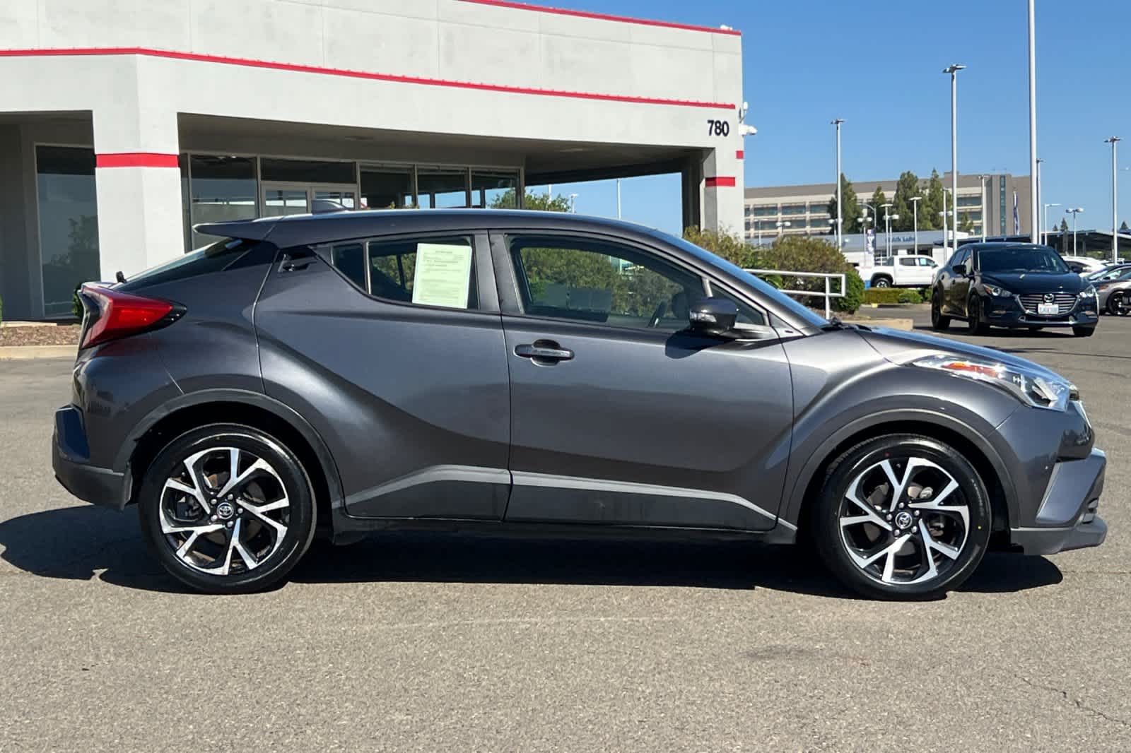 Thumbnail: 2019 Toyota C-HR - 5