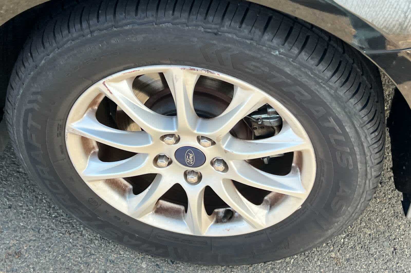 2015 Ford Fusion S 18