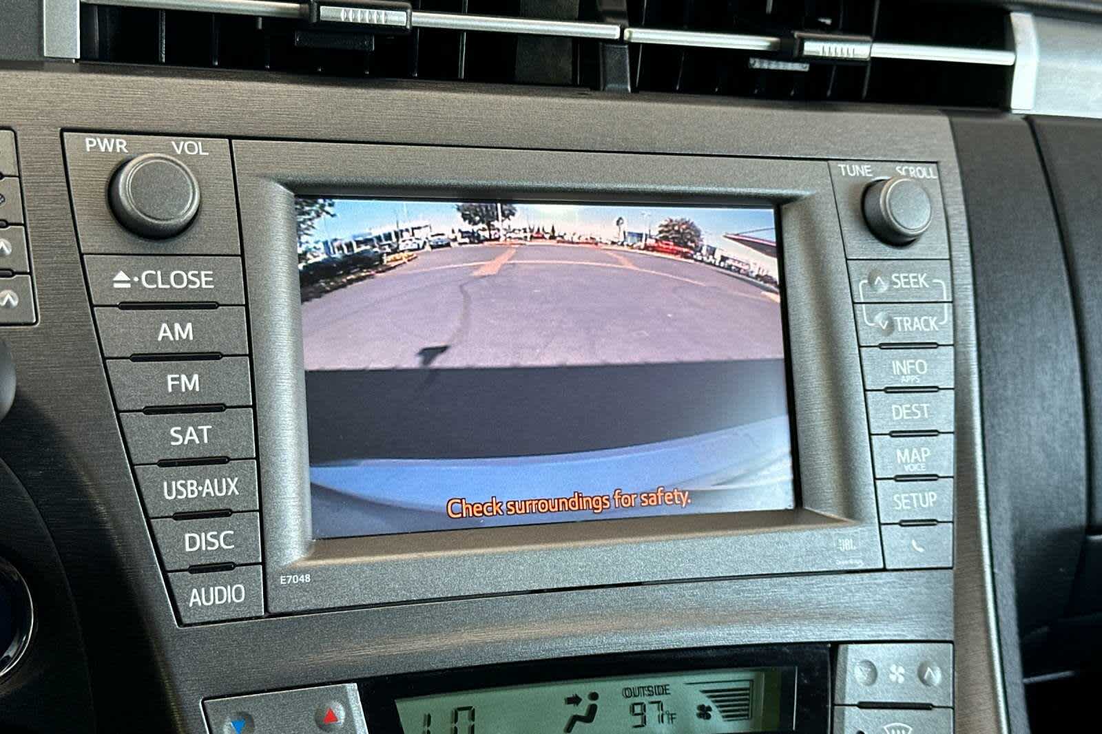 Thumbnail: 2012 Toyota Prius - 21
