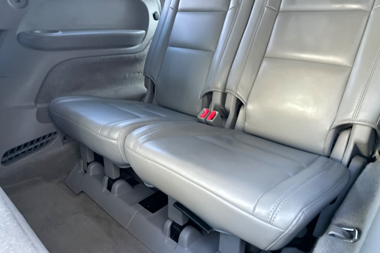 Thumbnail: 2011 Dodge Durango - 16