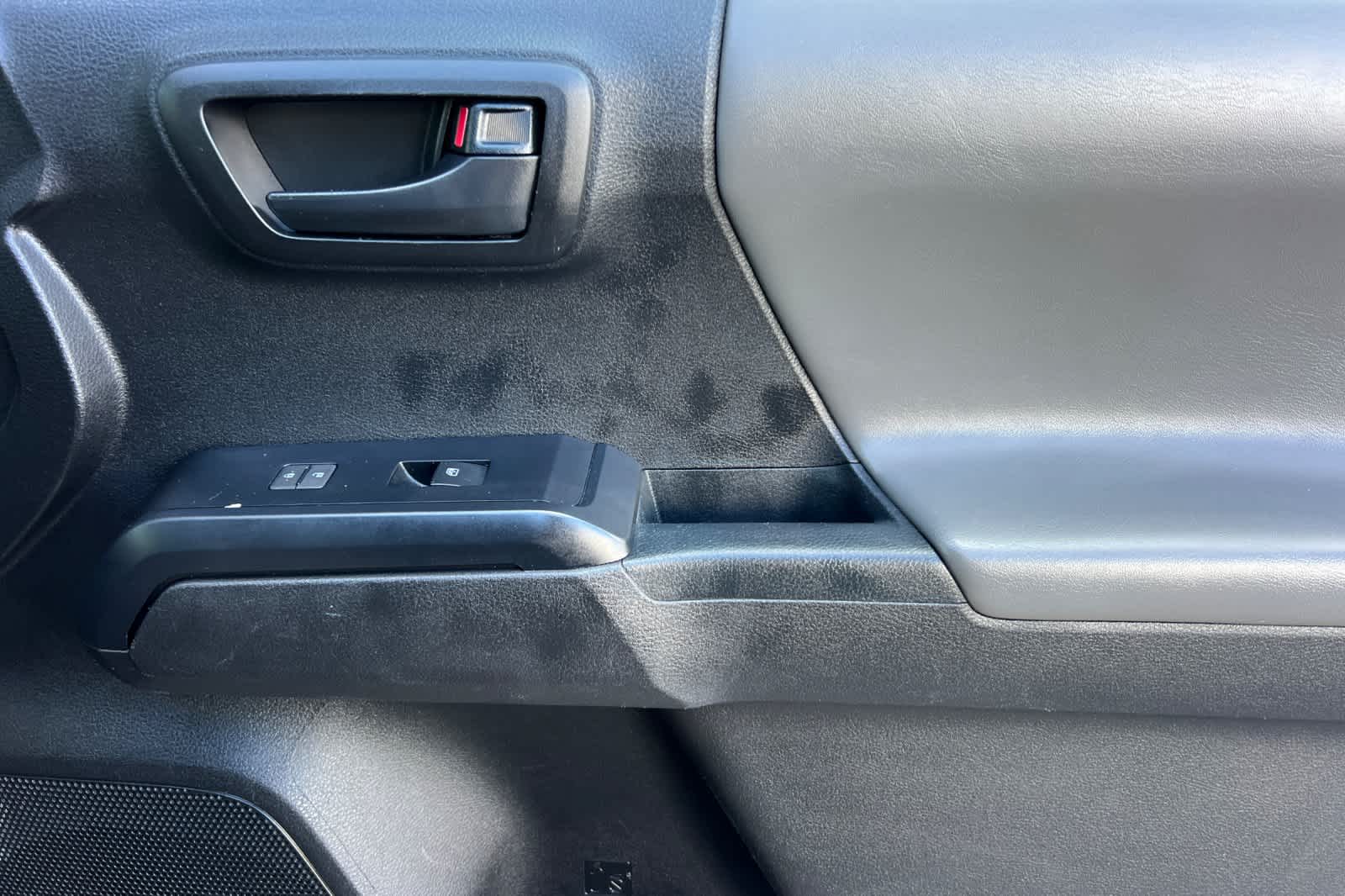 Thumbnail: 2022 Toyota Tacoma - 17