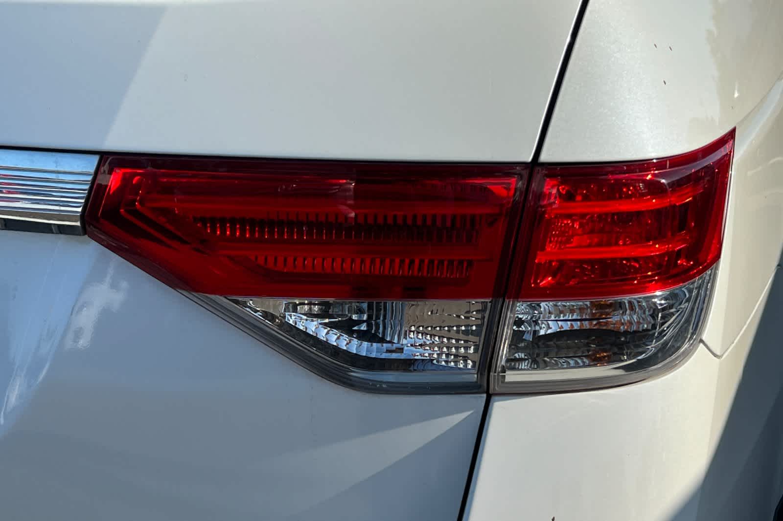 2015 Honda Odyssey EX-L 17
