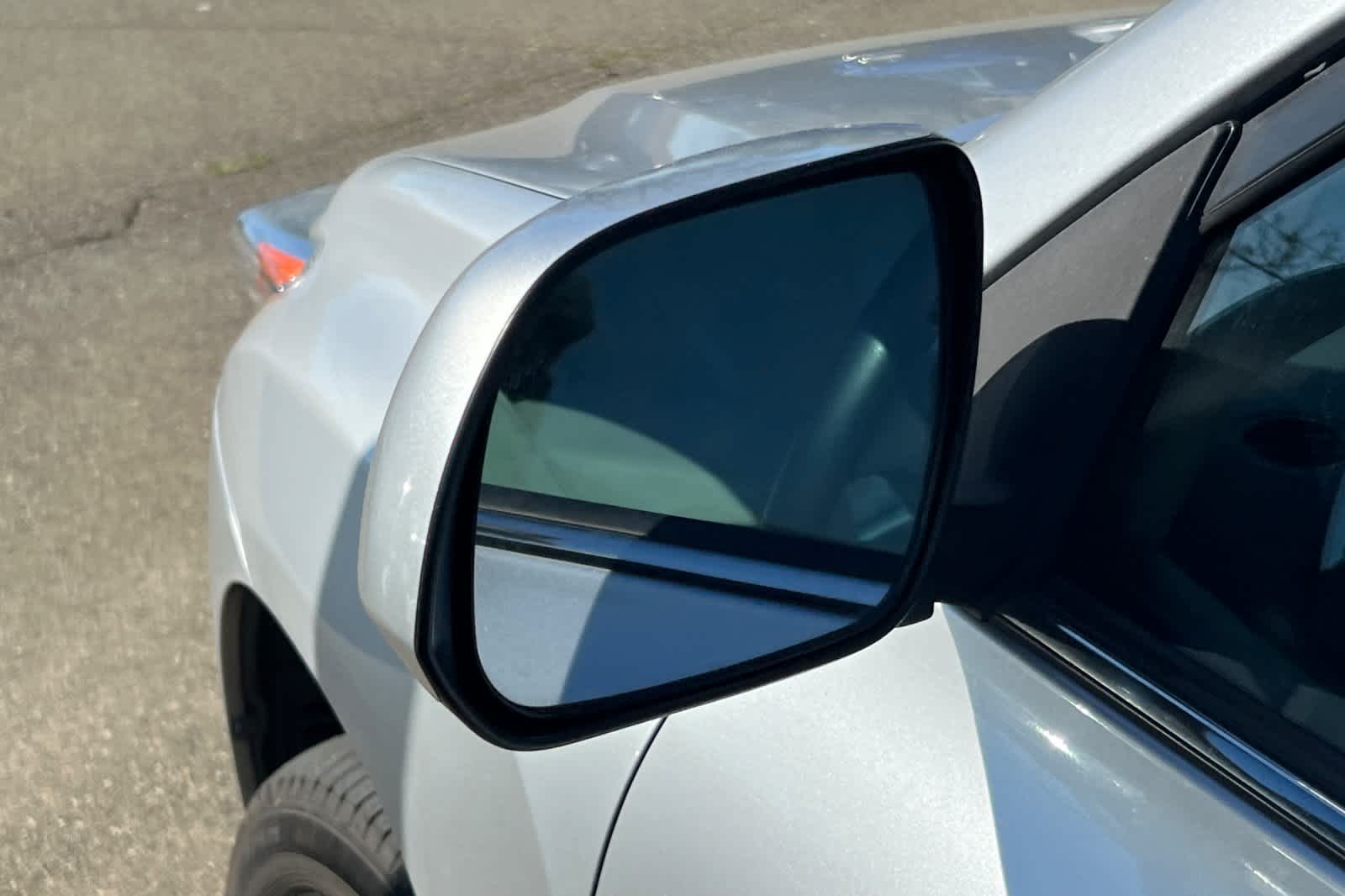 Thumbnail: 2013 Toyota Highlander - 20