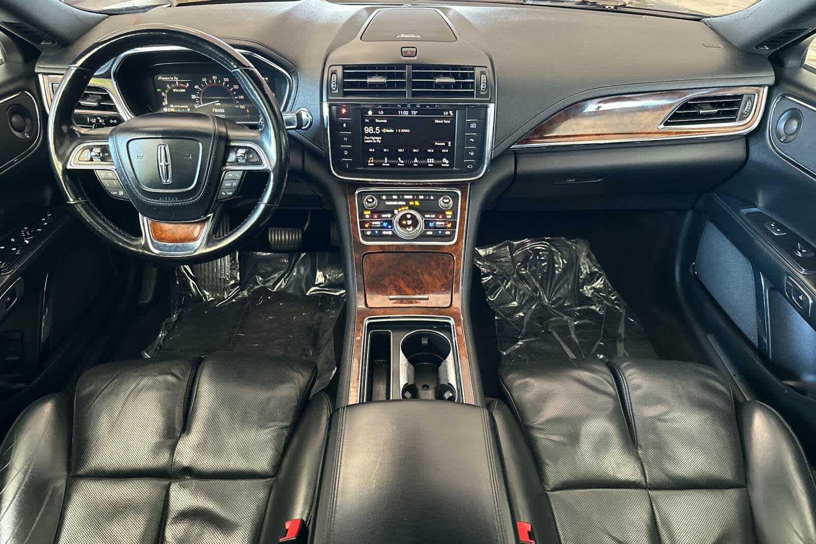Thumbnail: 2018 Lincoln Continental - 3