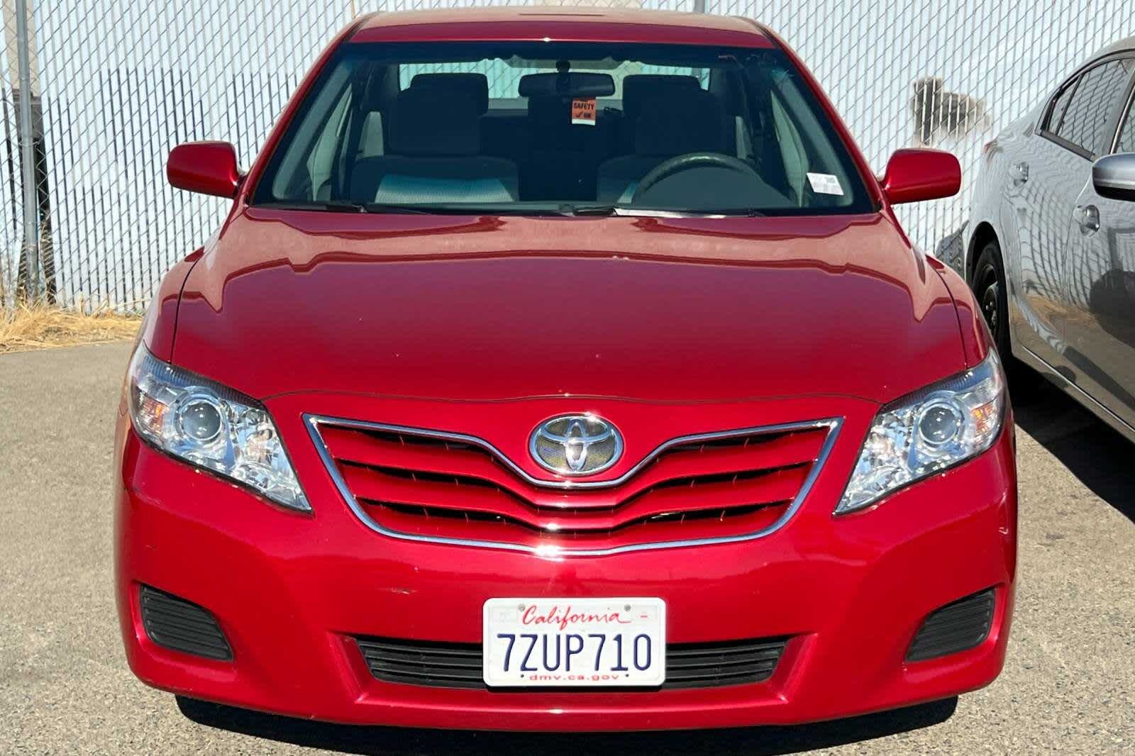 Thumbnail: 2011 Toyota Camry - 6