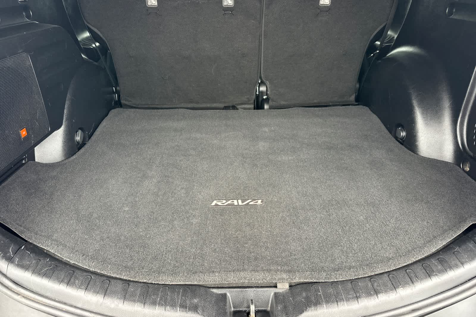 Thumbnail: 2013 Toyota RAV4 - 15