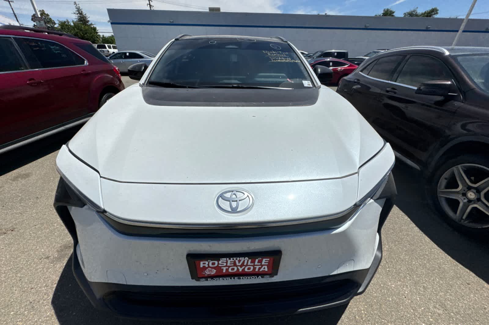 Thumbnail: 2024 Toyota bZ4X - 6