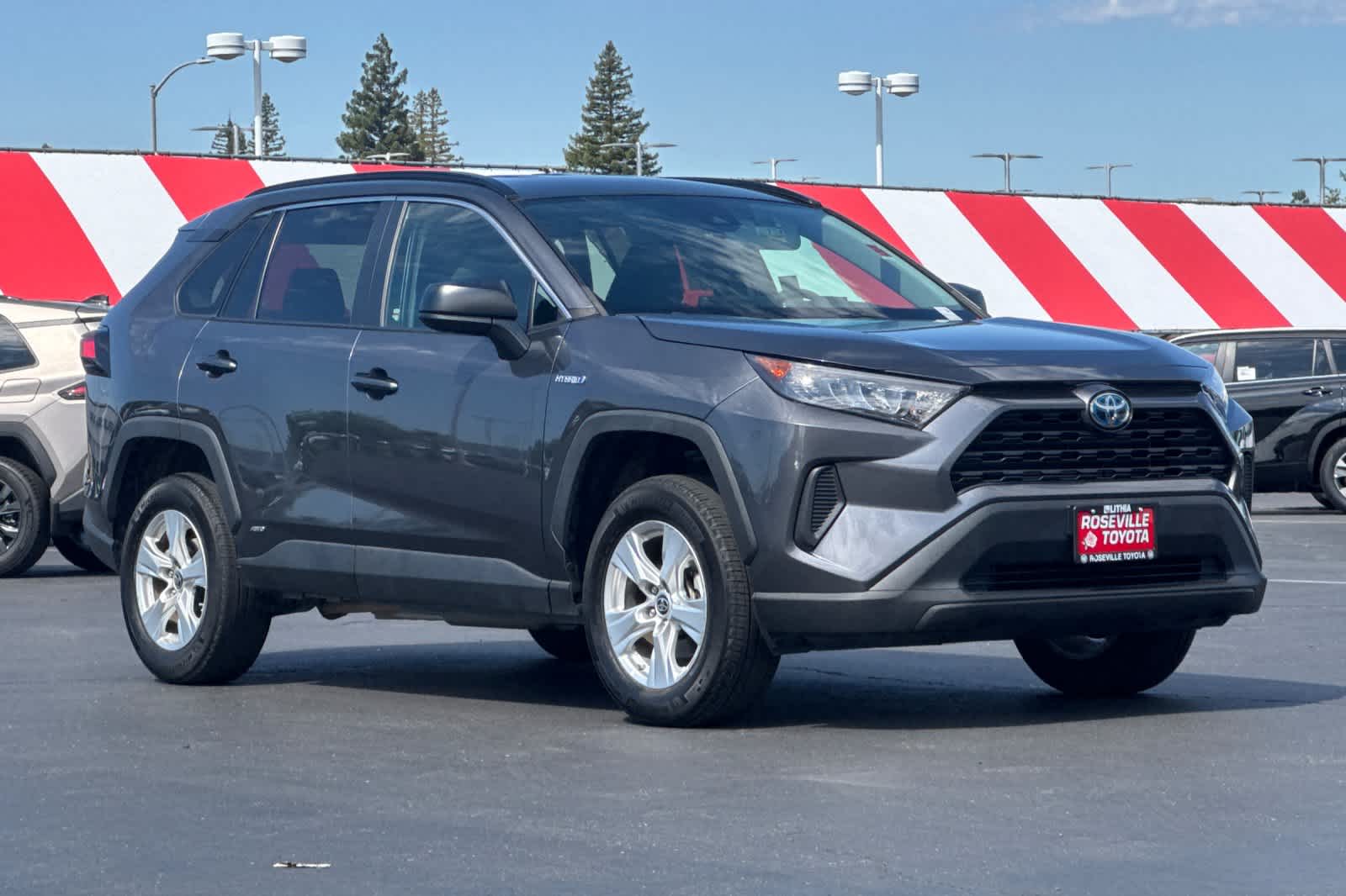 Thumbnail: 2021 Toyota RAV4 - 5
