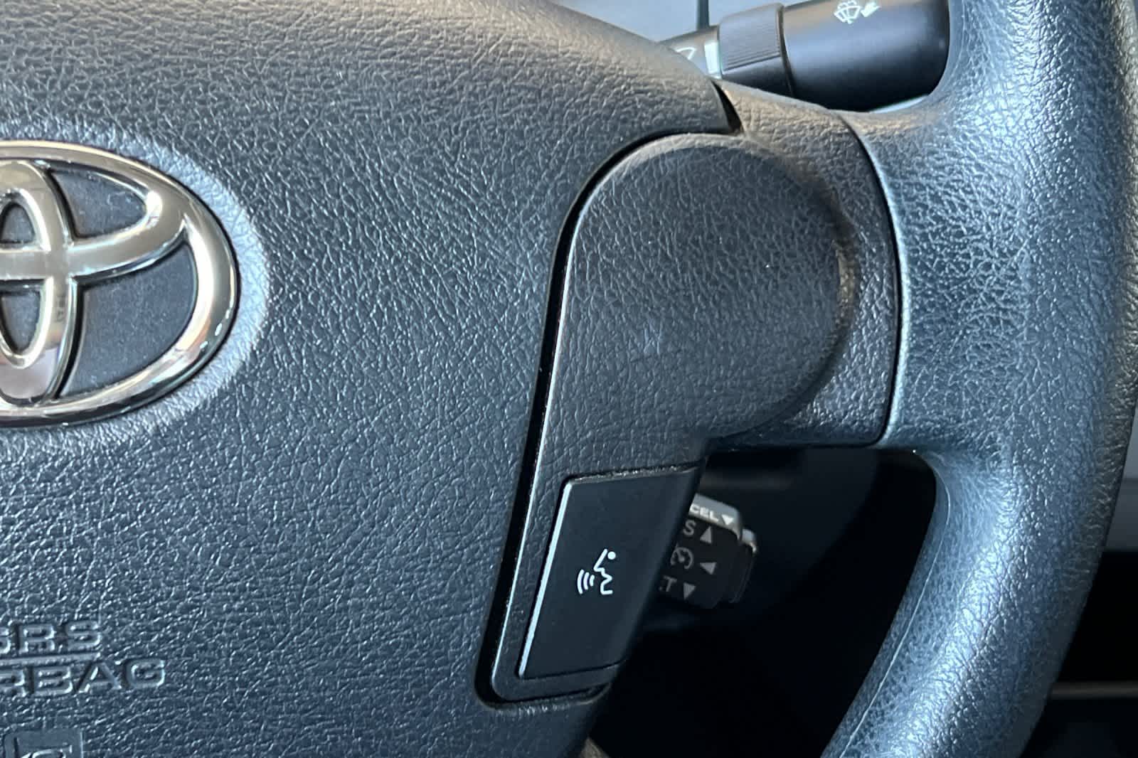 Thumbnail: 2013 Toyota Tundra - 24