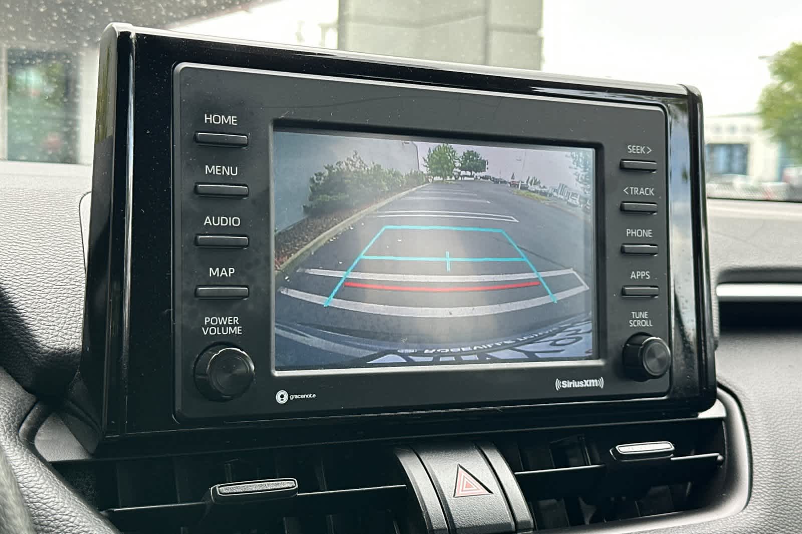 Thumbnail: 2022 Toyota RAV4 - 21