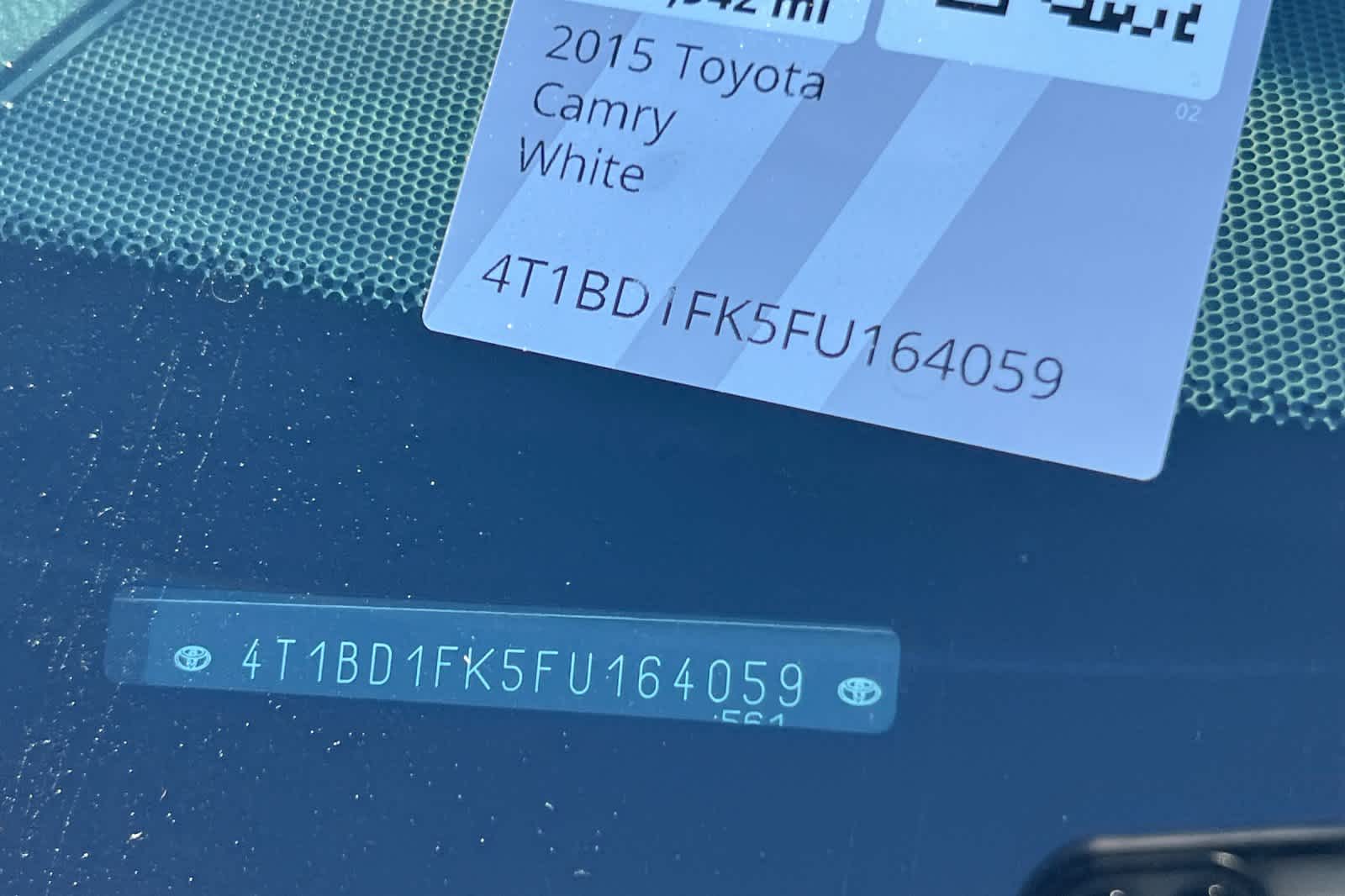 2015 Toyota Camry XLE 23