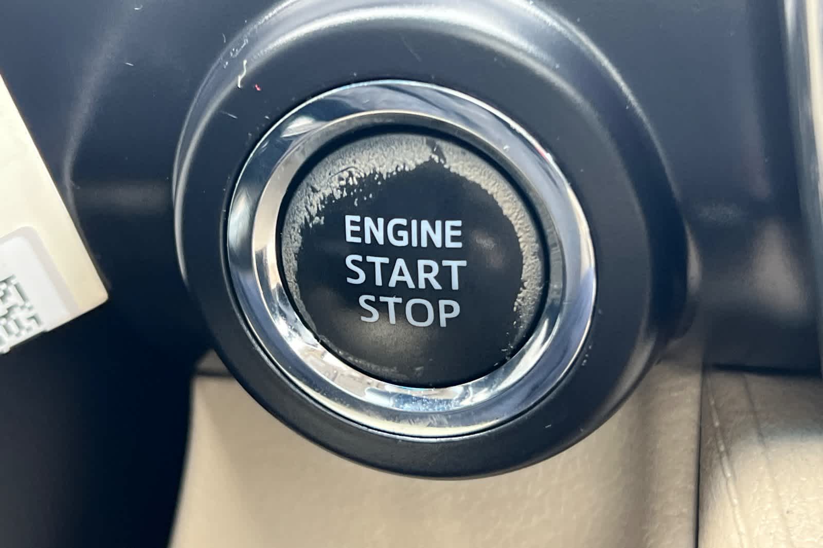 Thumbnail: 2013 Toyota Camry - 24