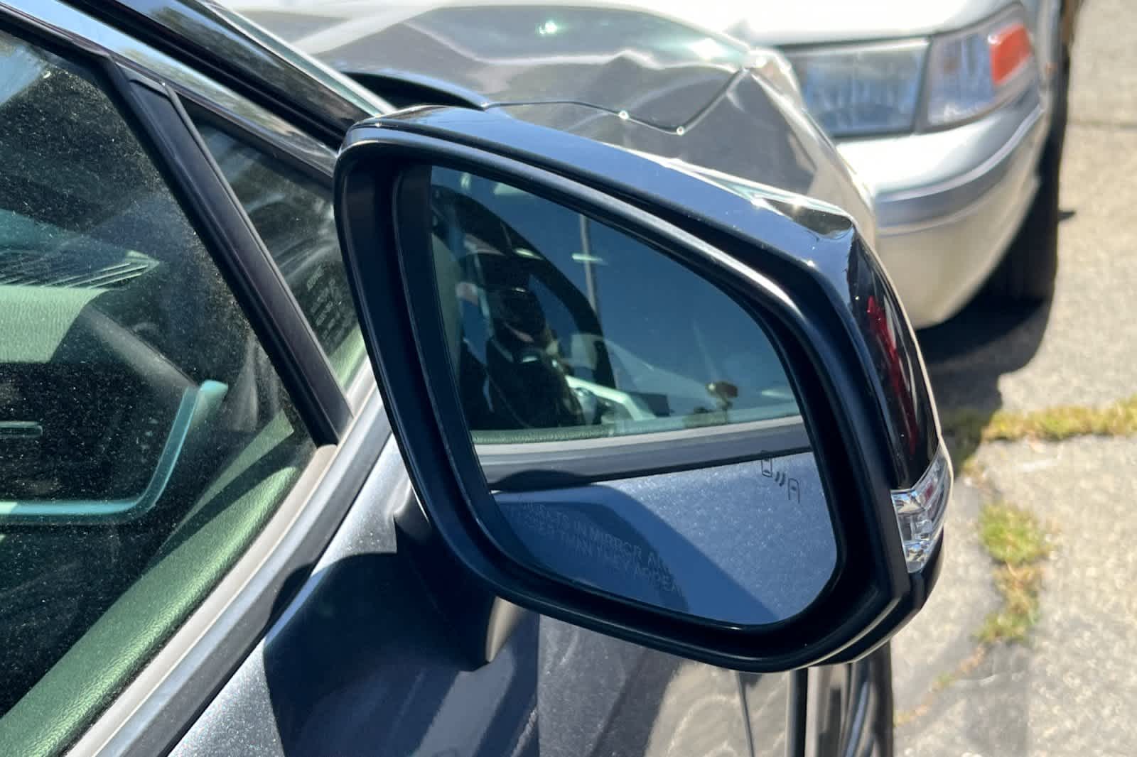 Thumbnail: 2023 Toyota RAV4 - 16