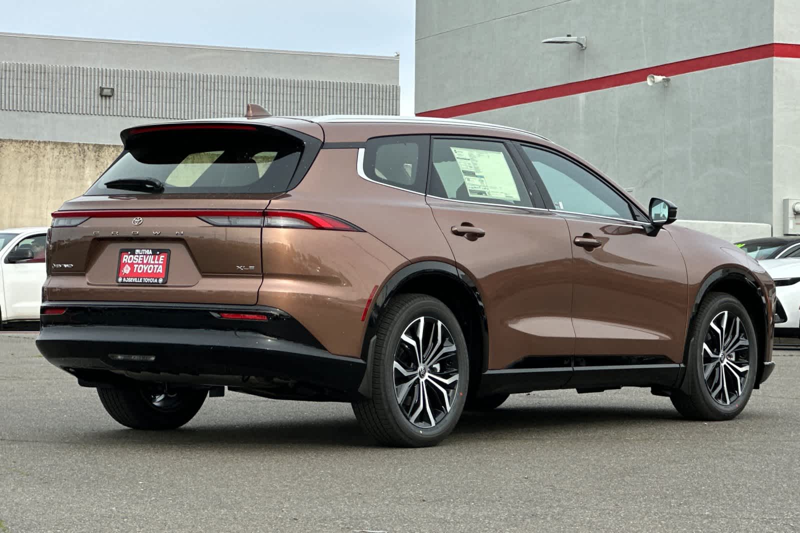 Thumbnail: 2025 Toyota Crown Signia - 2