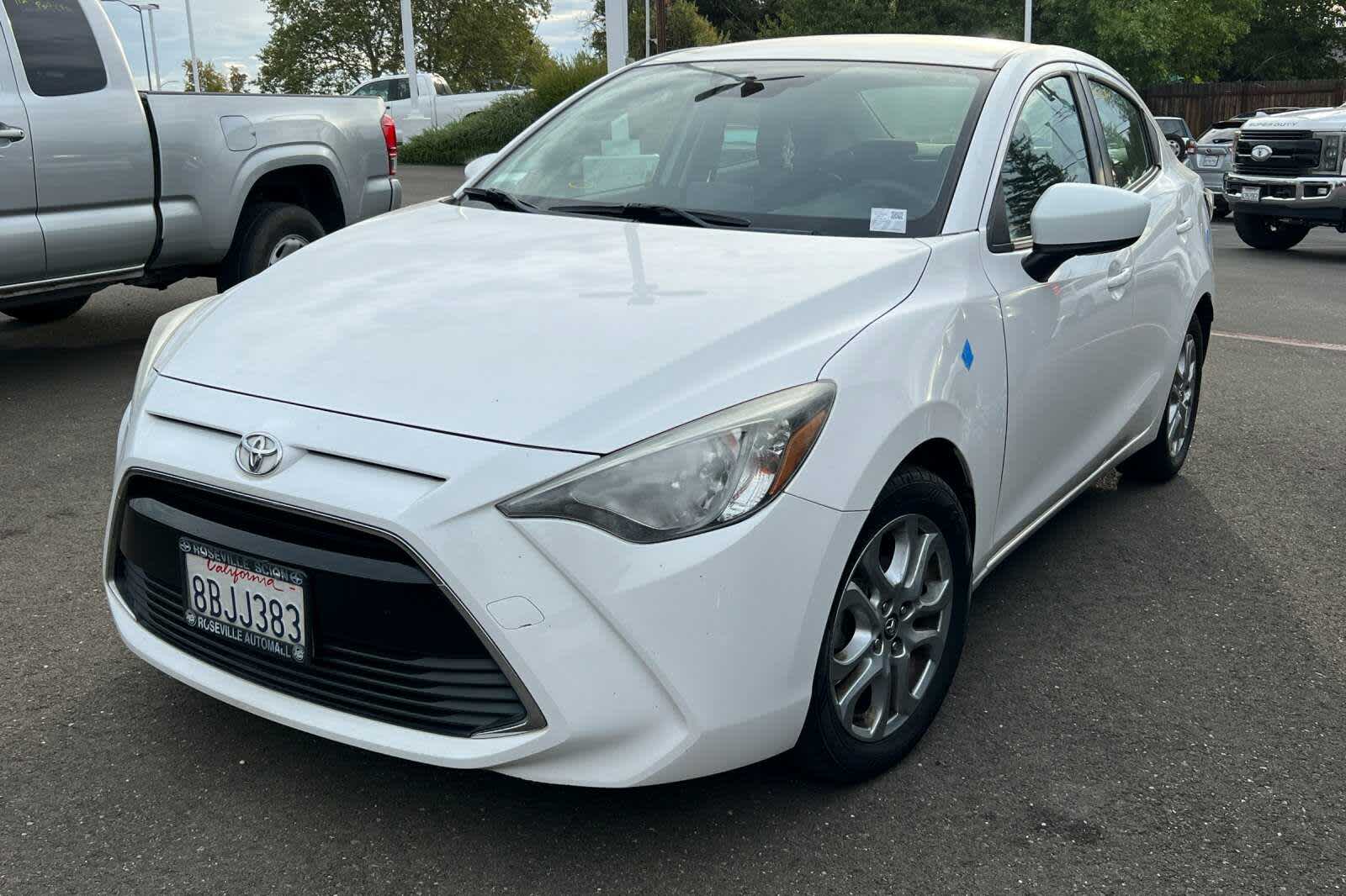 2017 Toyota Yaris iA Base 2