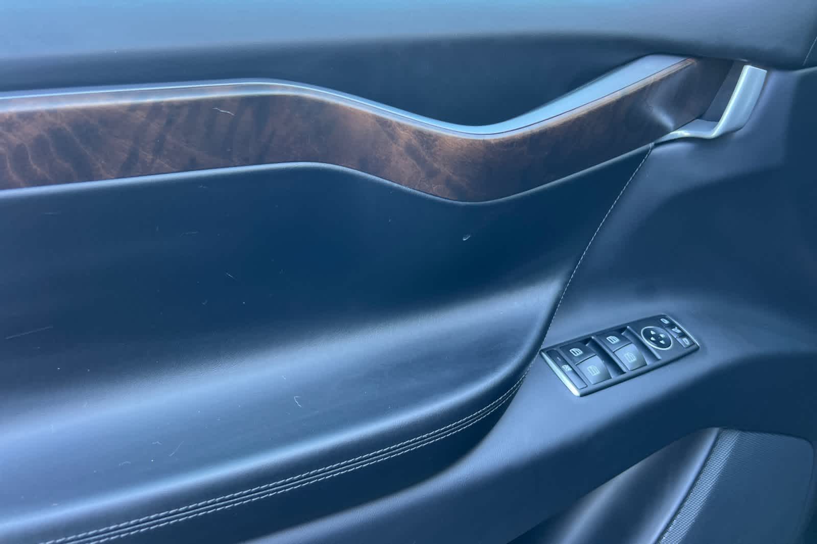 Thumbnail: 2019 Tesla Model X - 12