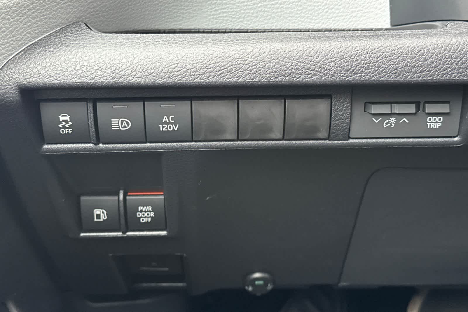 Thumbnail: 2026 Toyota Sienna - 29