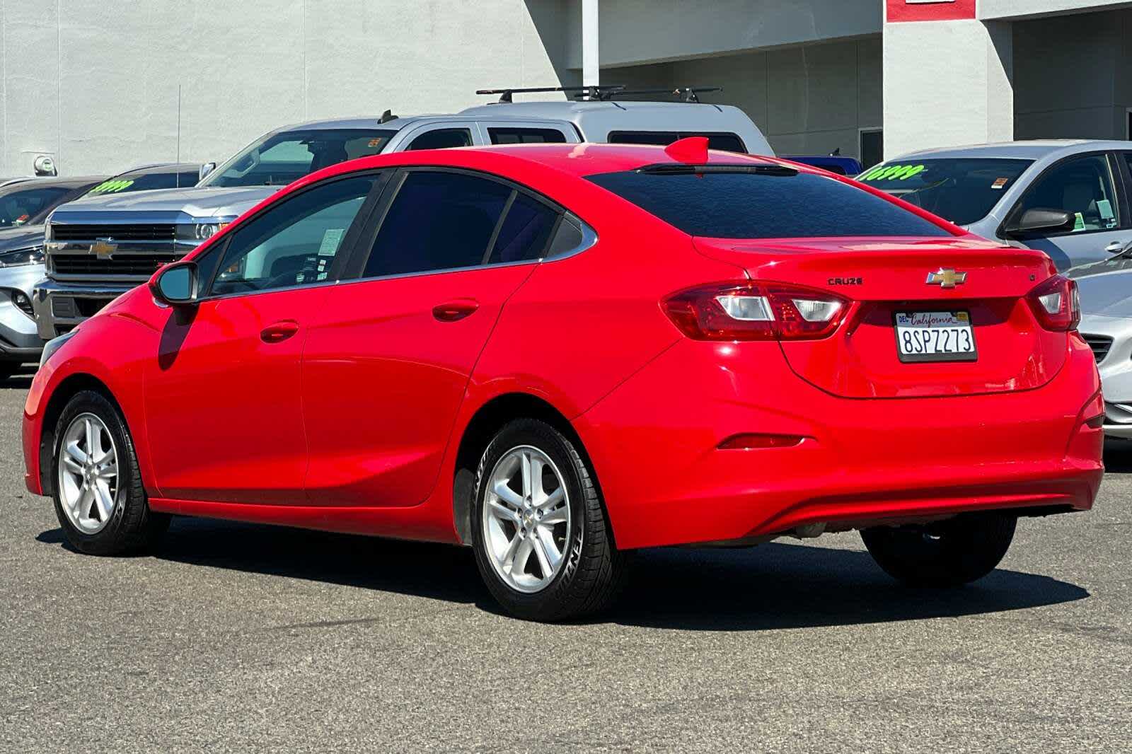 Thumbnail: 2017 Chevrolet Cruze - 7