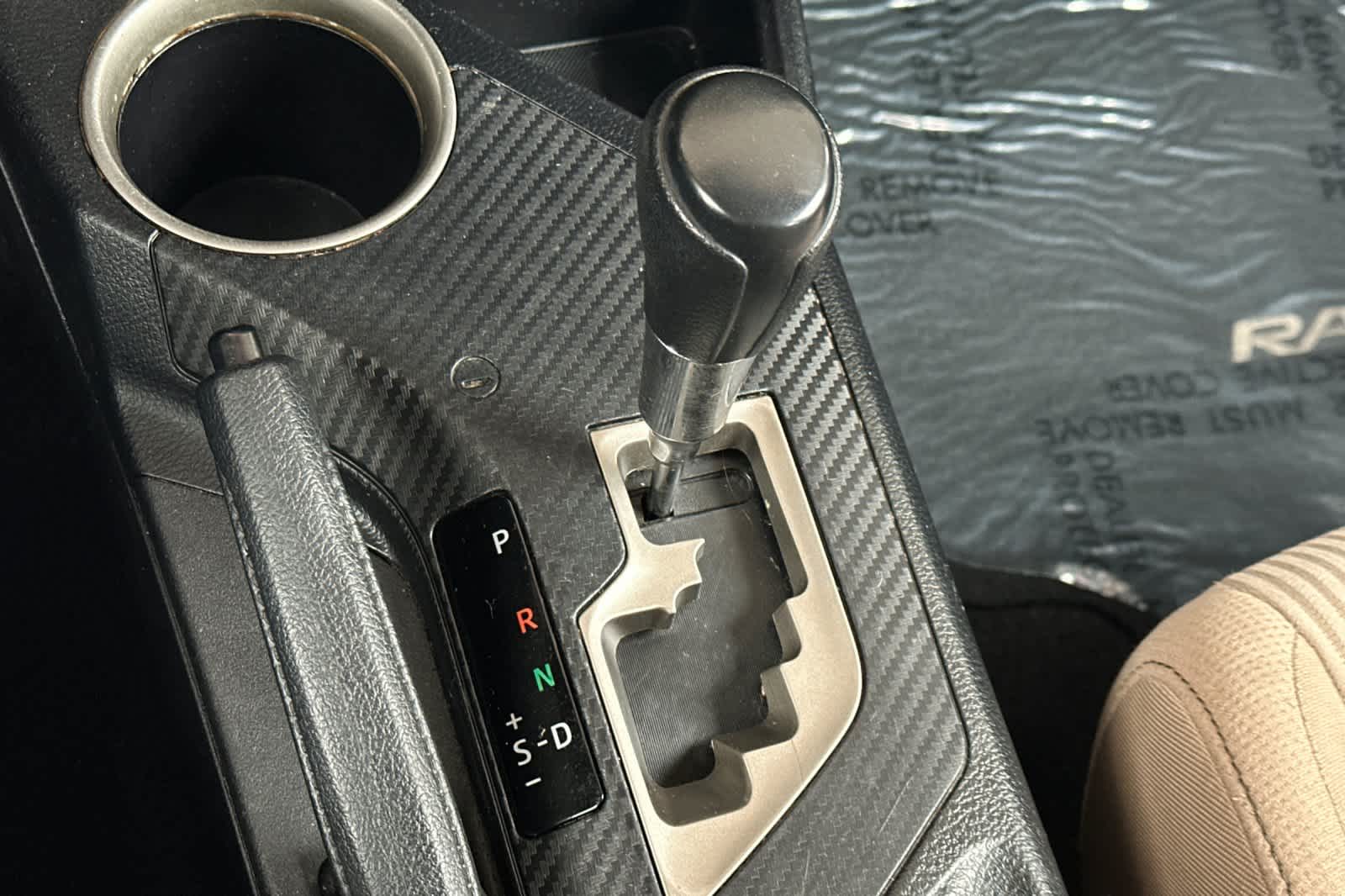 Thumbnail: 2013 Toyota RAV4 - 22