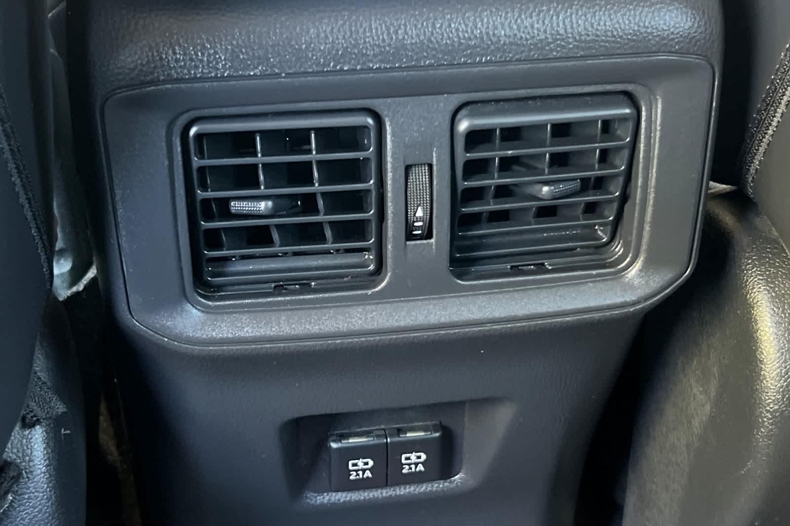 Thumbnail: 2020 Toyota RAV4 - 14