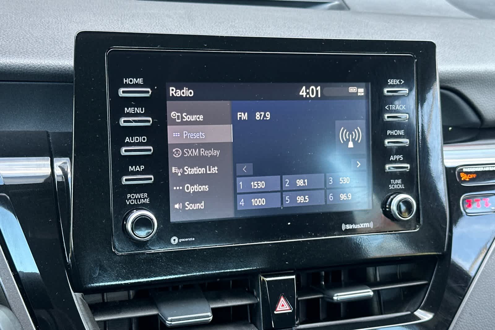 Thumbnail: 2022 Toyota Camry - 19