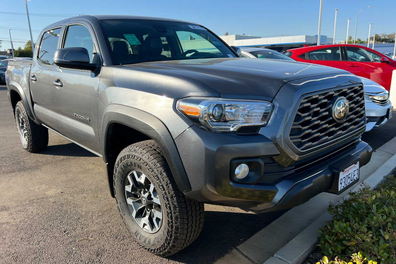 Thumbnail: 2022 Toyota Tacoma - 3