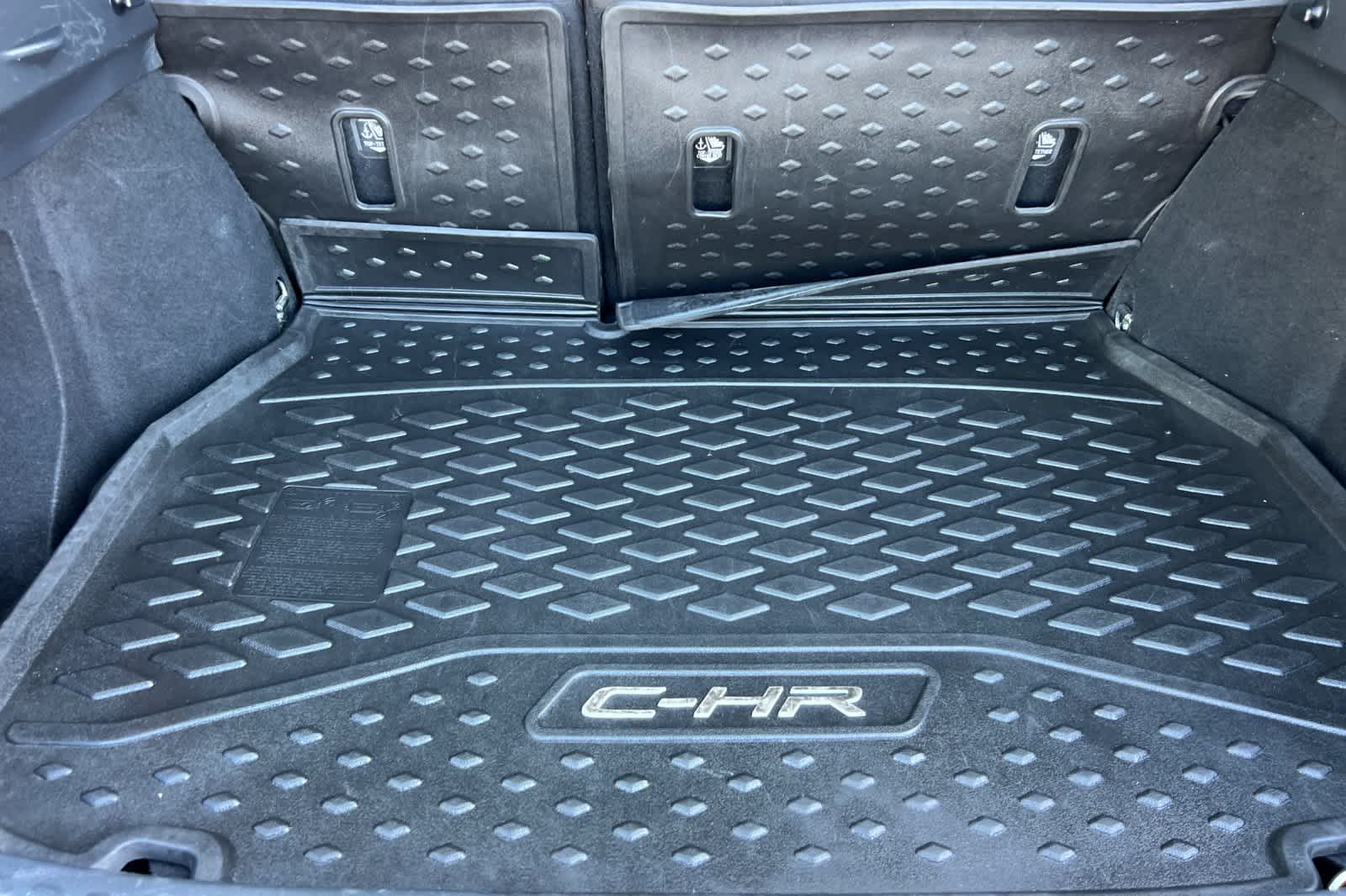 Thumbnail: 2019 Toyota C-HR - 14