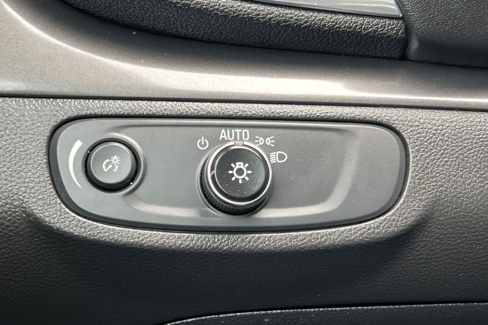 Thumbnail: 2019 Buick Encore - 29