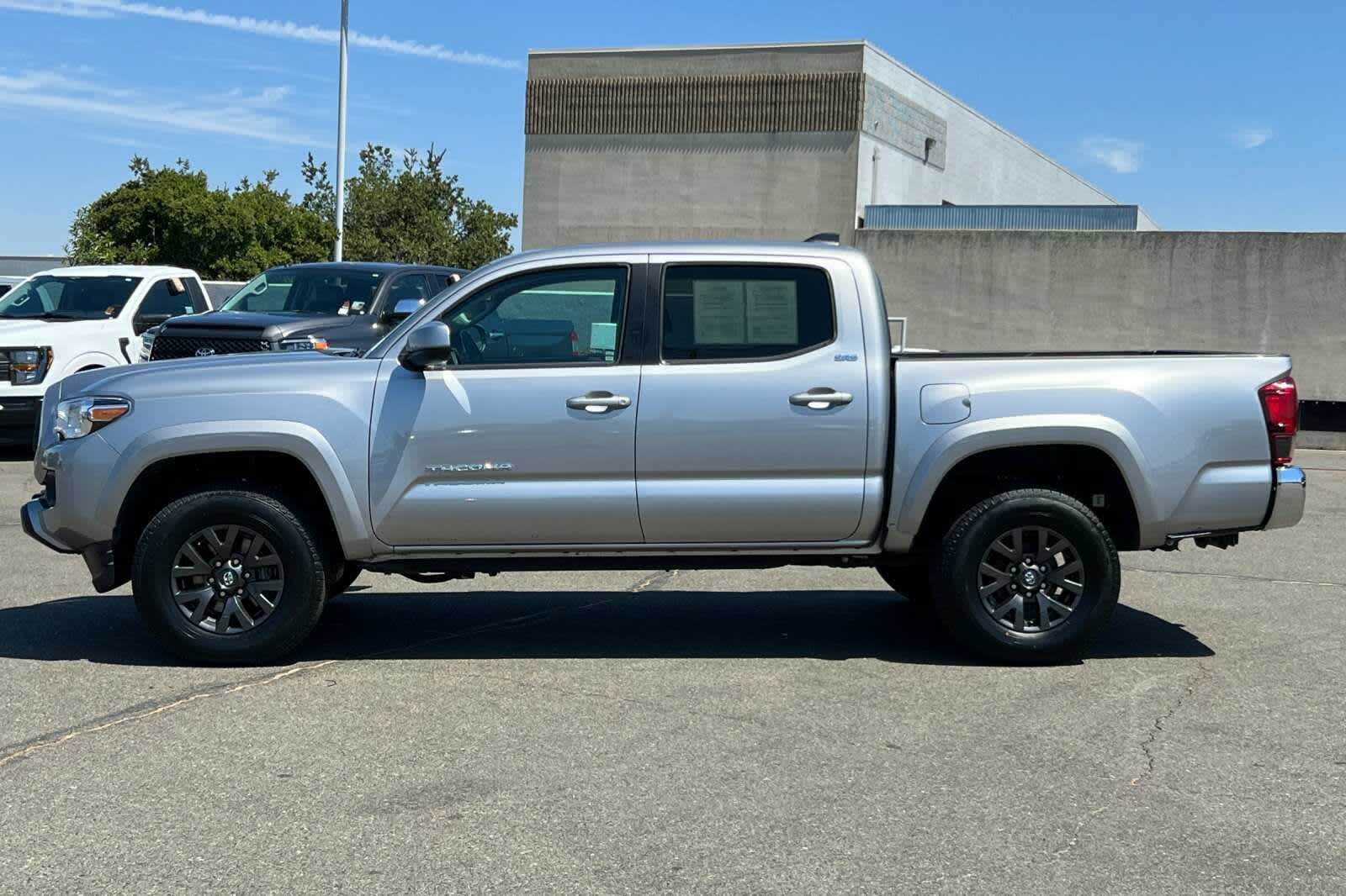 2021 Toyota Tacoma SR5 9