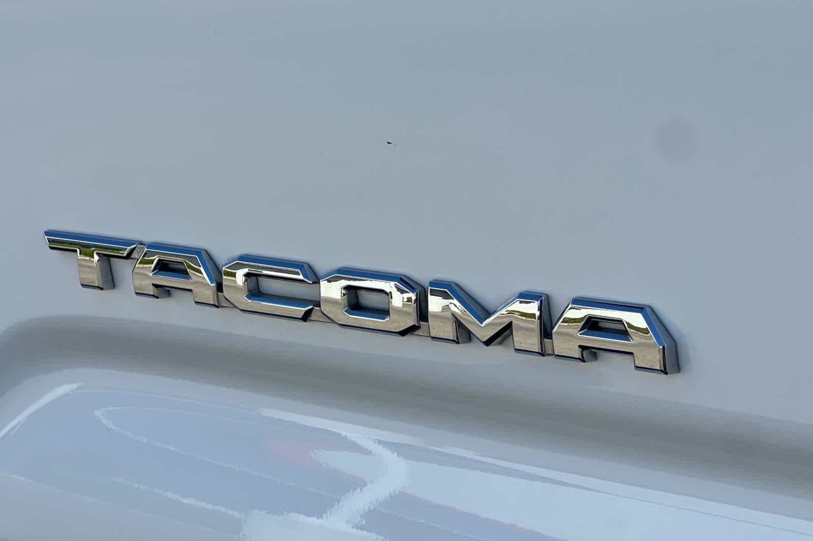 Thumbnail: 2021 Toyota Tacoma - 32