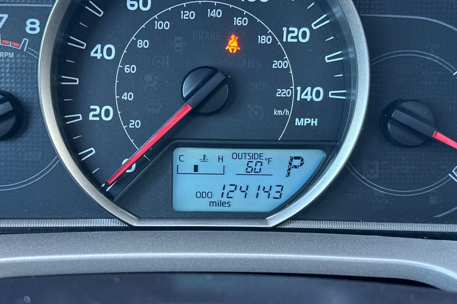 Thumbnail: 2015 Toyota RAV4 - 27