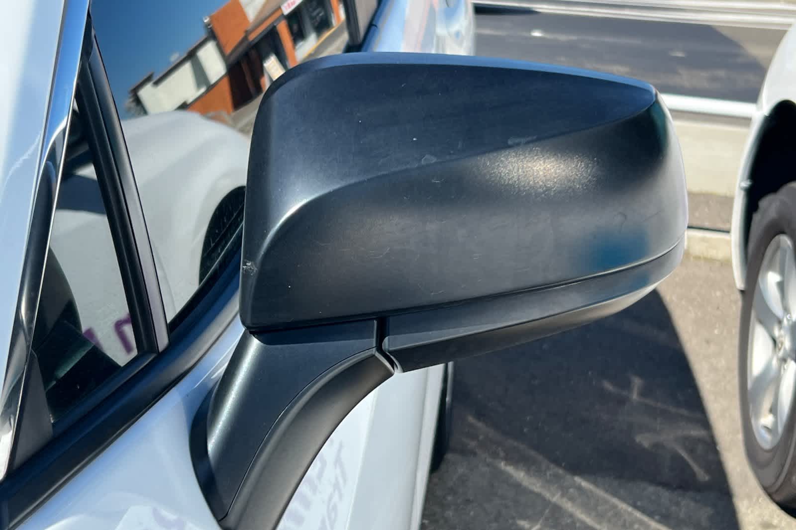 Thumbnail: 2021 Toyota RAV4 - 21