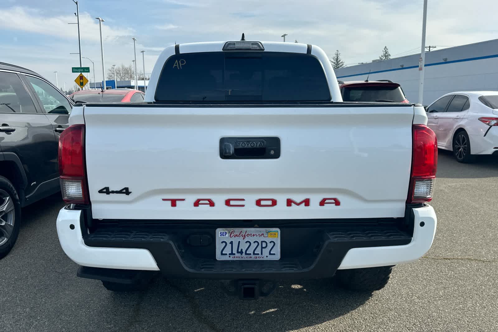 Thumbnail: 2018 Toyota Tacoma - 5
