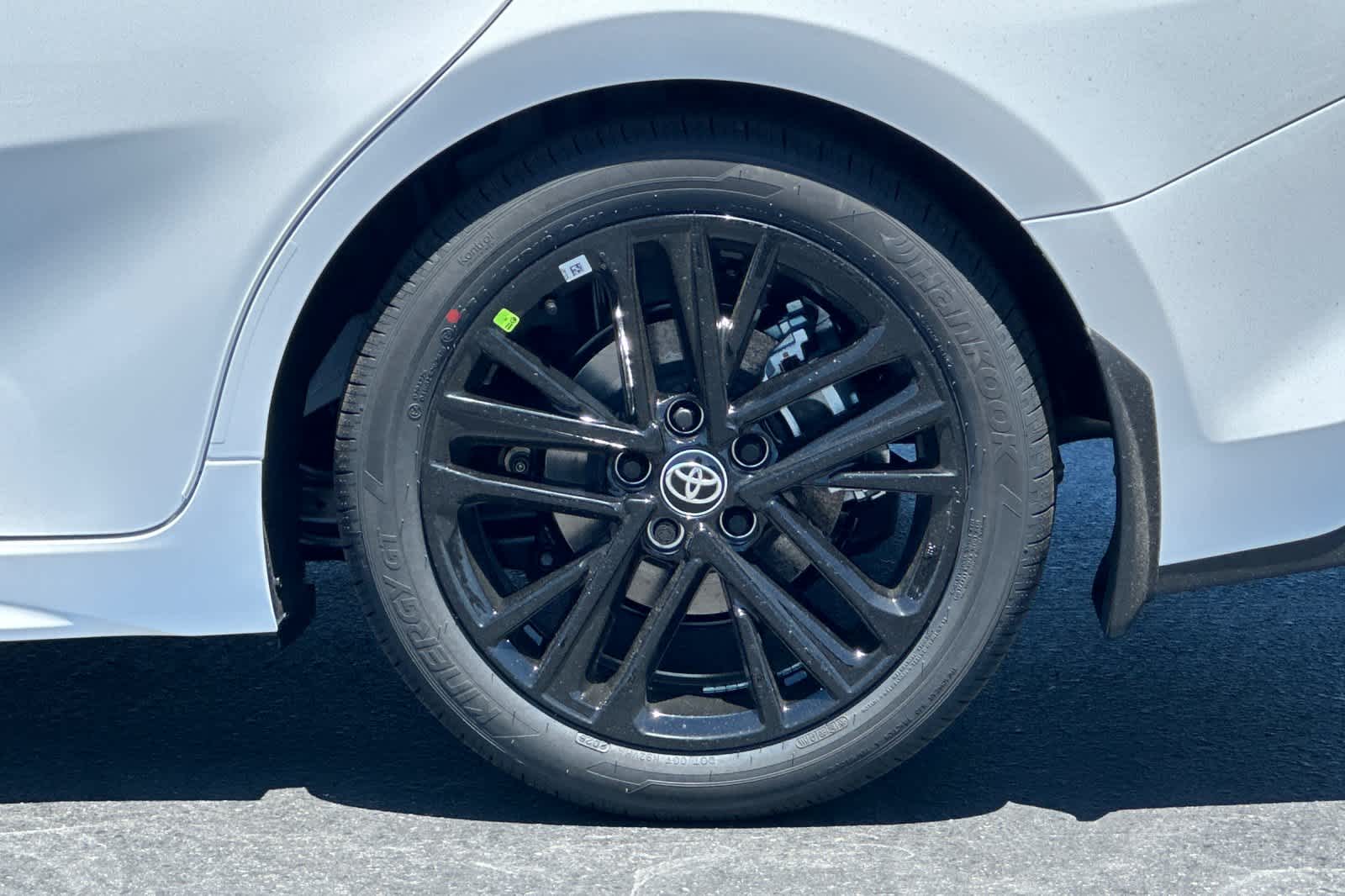 Thumbnail: 2026 Toyota Camry - 31