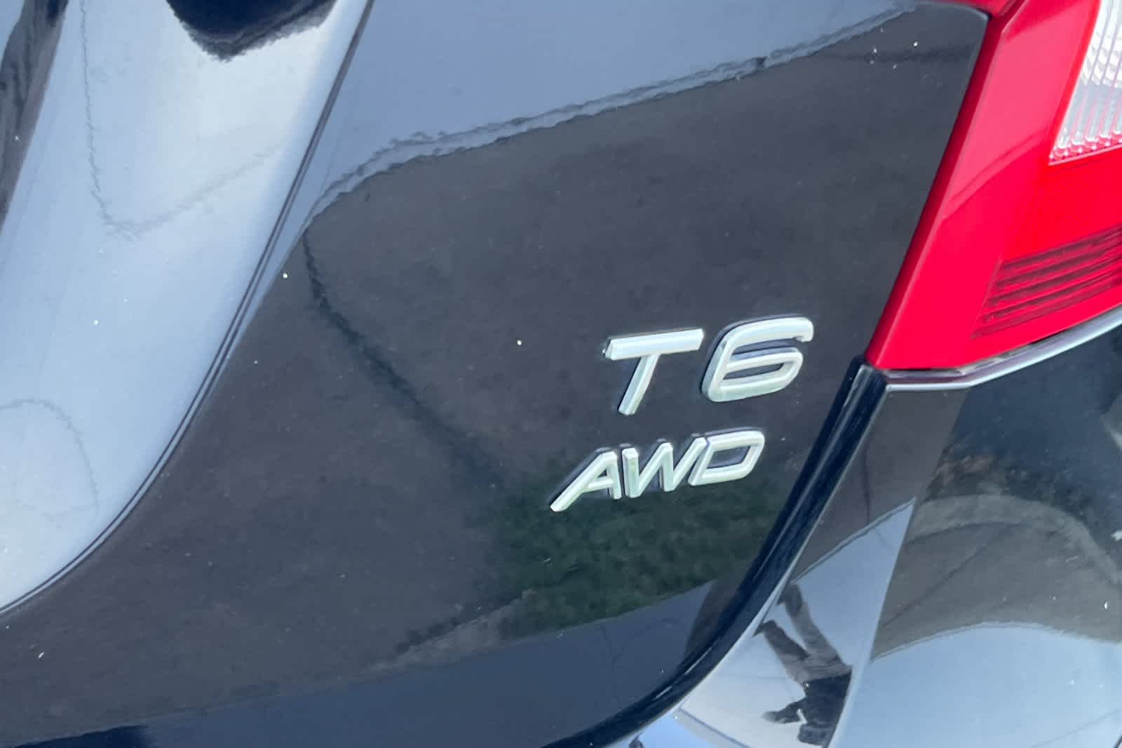 Thumbnail: 2011 Volvo S60 - 21