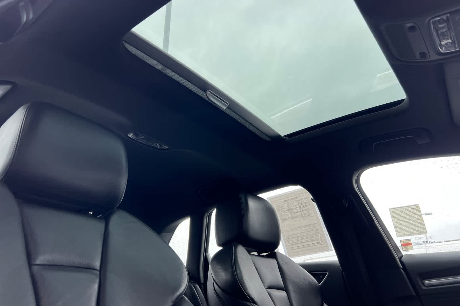 Thumbnail: 2016 Audi A3 e-tron - 18