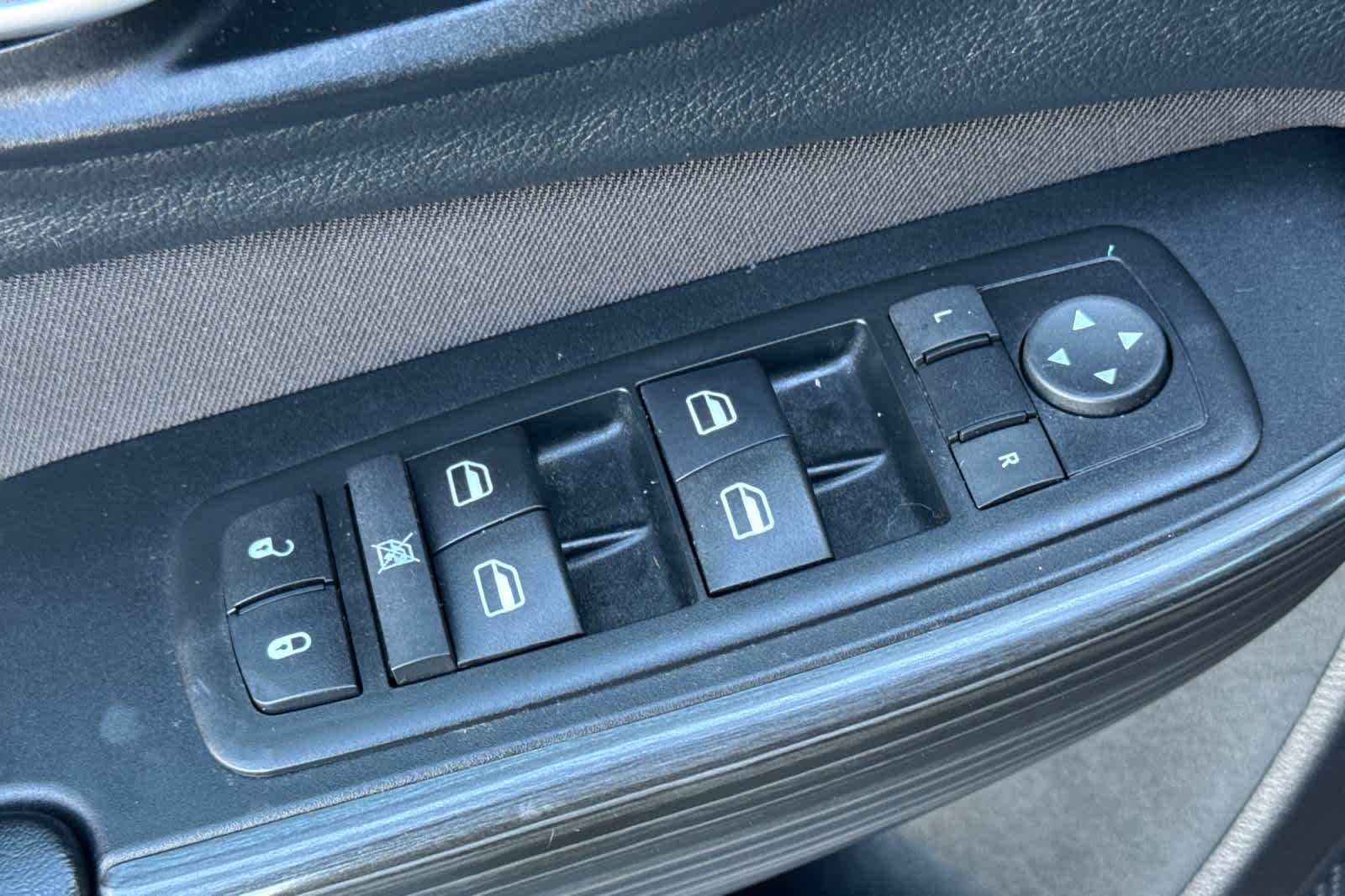 Thumbnail: 2015 Jeep Cherokee - 13