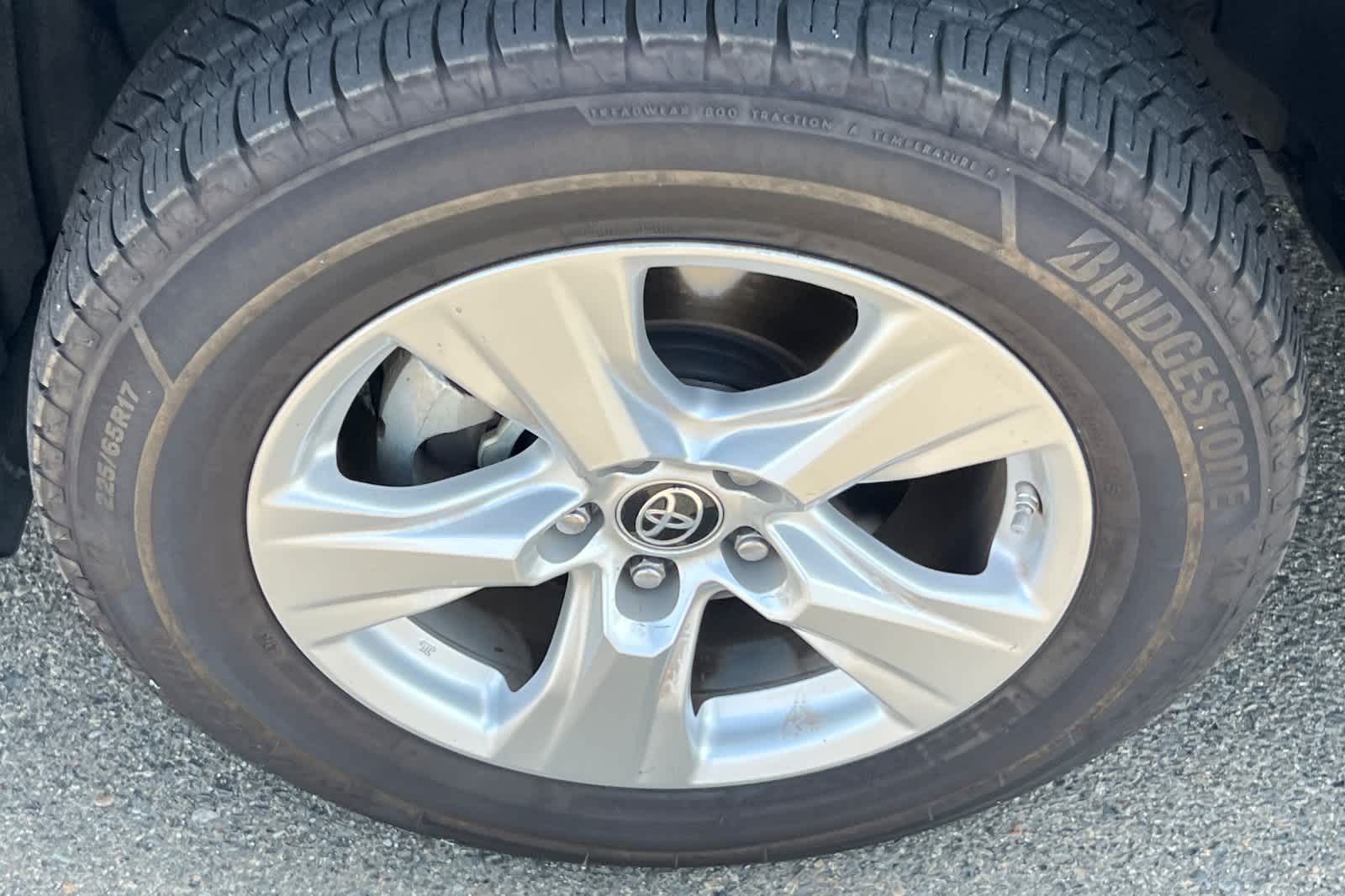 Thumbnail: 2021 Toyota RAV4 - 10