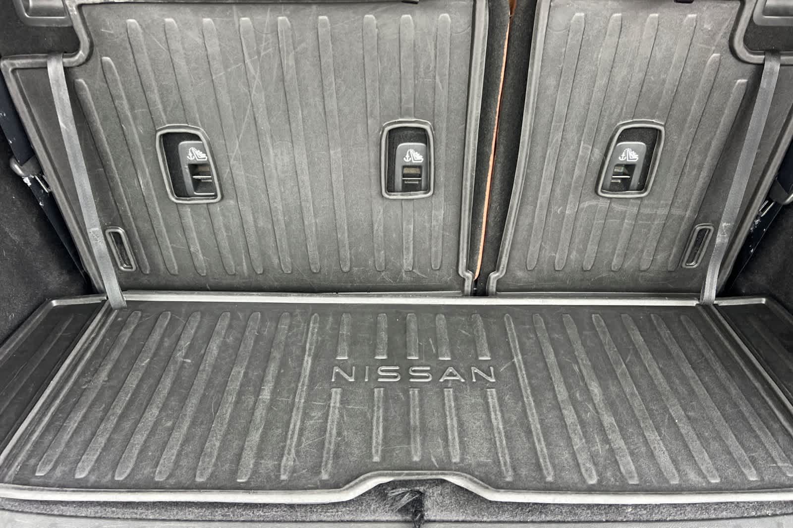 Thumbnail: 2023 Nissan Pathfinder - 17