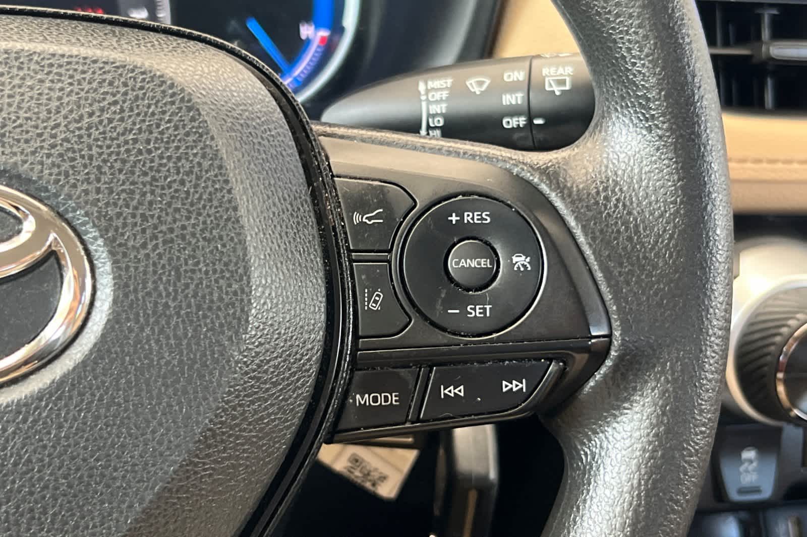 Thumbnail: 2023 Toyota RAV4 - 26