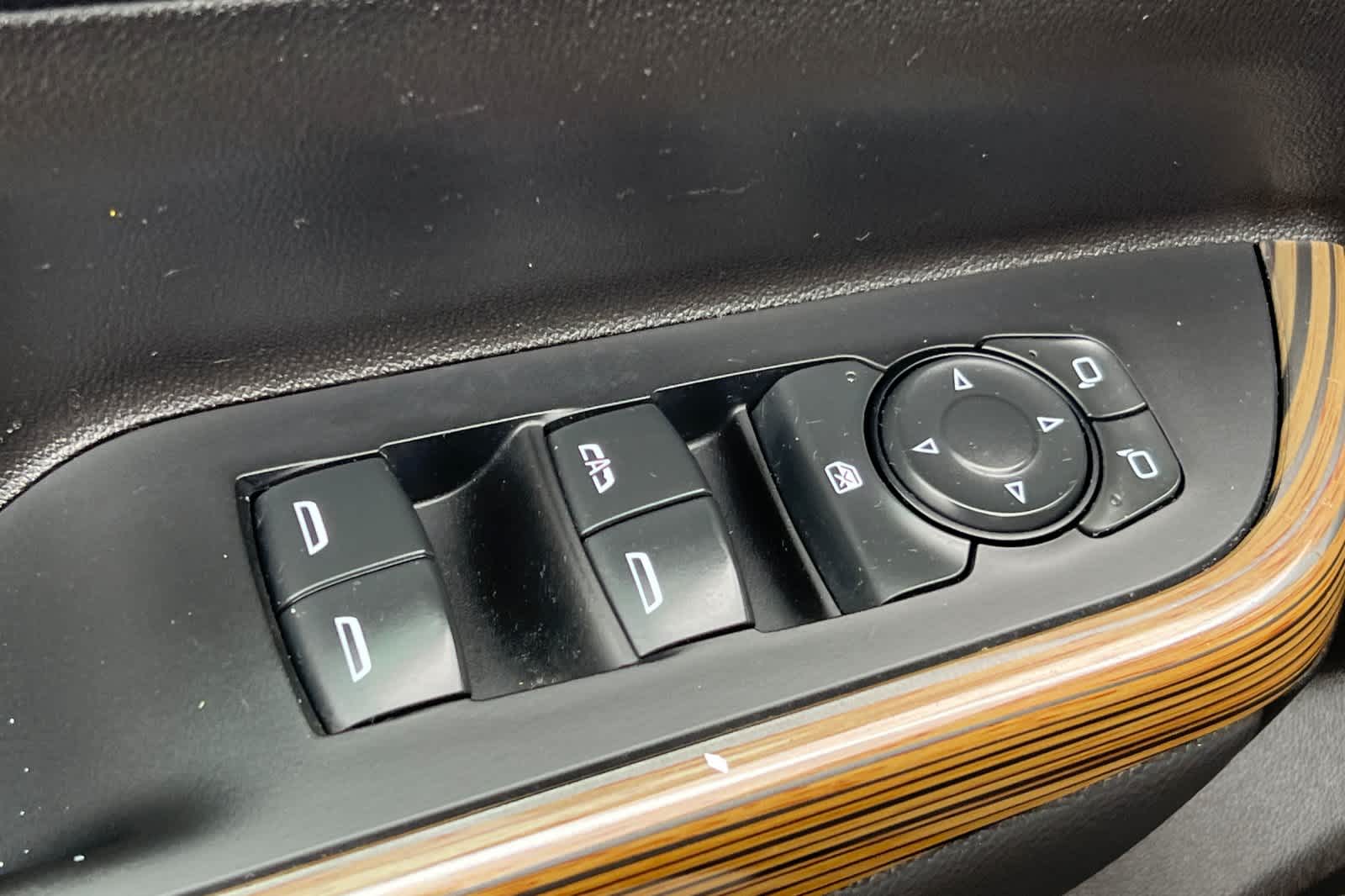 Thumbnail: 2023 GMC Acadia - 13