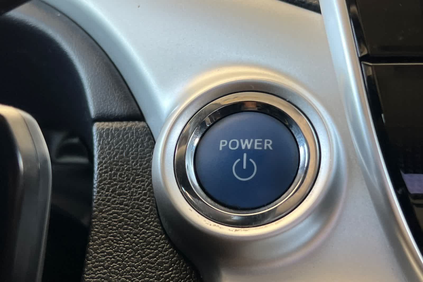 Thumbnail: 2018 Toyota Mirai - 24
