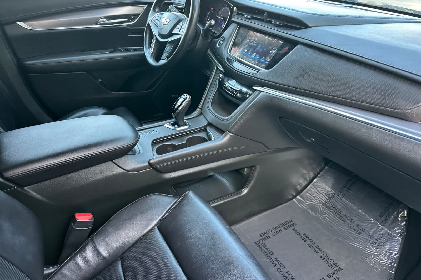 Thumbnail: 2017 Cadillac XT5 - 17