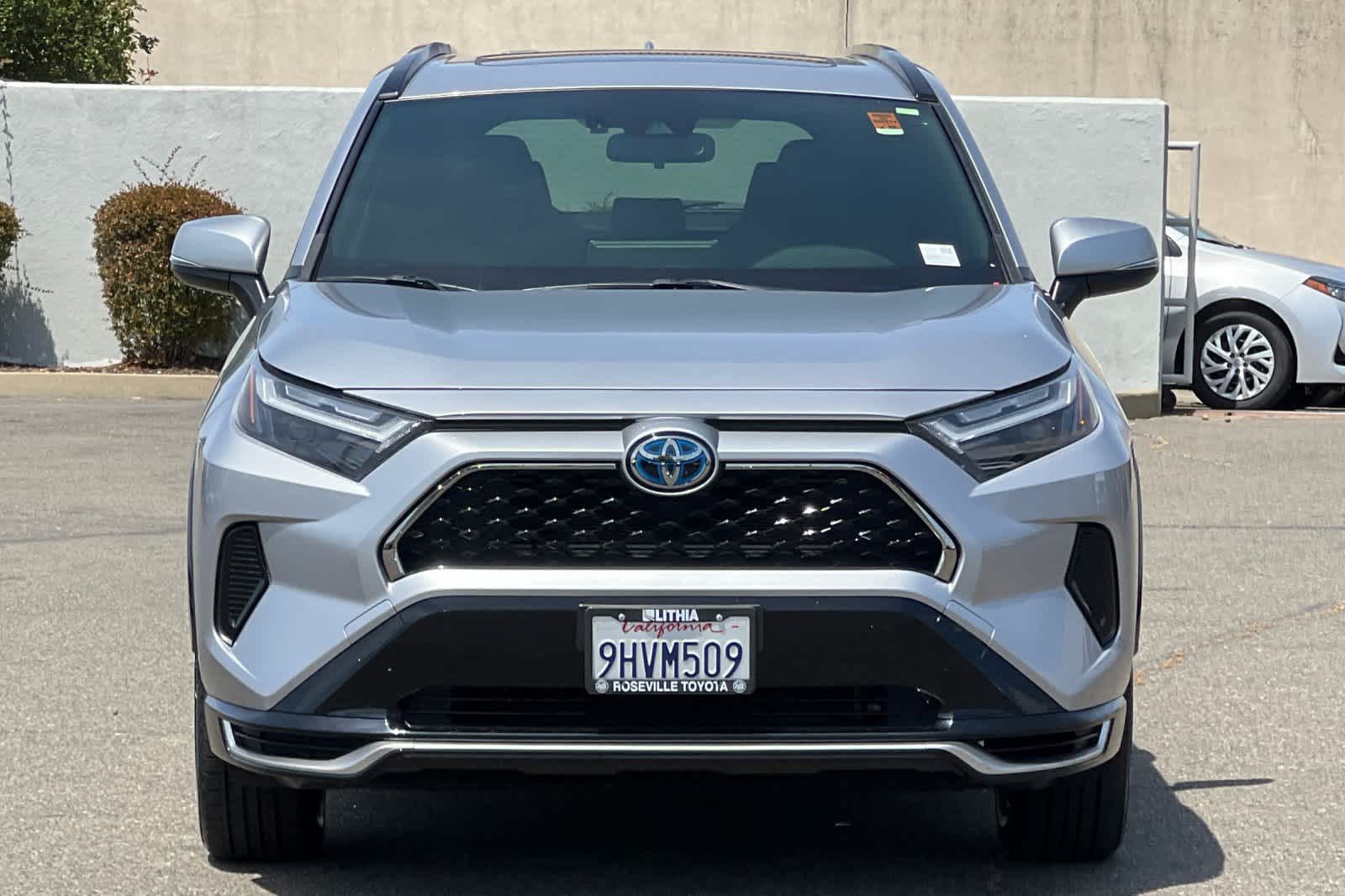 Thumbnail: 2023 Toyota RAV4 - 10
